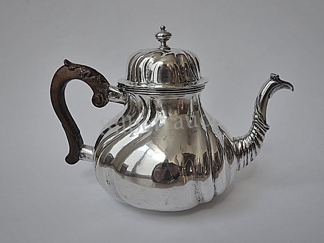 Rokoko Silber Teekanne aus Augsburg, Mitte 18. Jahrhundert