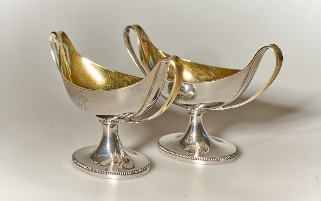 Paar sehr elegante Salz/Gewürzschalen aus Brüssel/Belgien, frühes 19. Jahrhundert